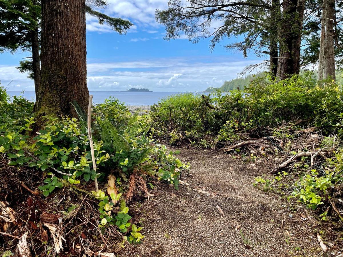 So Damn Lucky Glamping Hotel Ucluelet Eksteriør billede