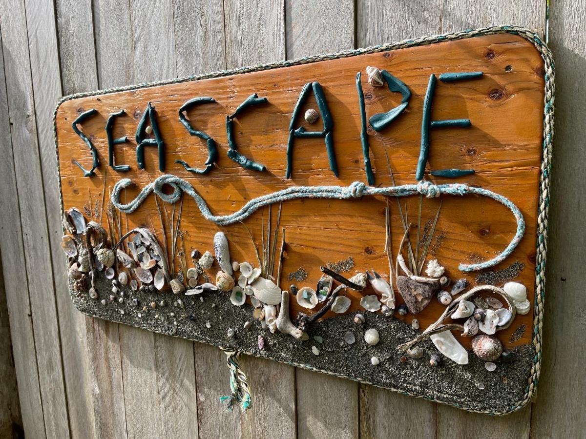So Damn Lucky Glamping Hotel Ucluelet Eksteriør billede