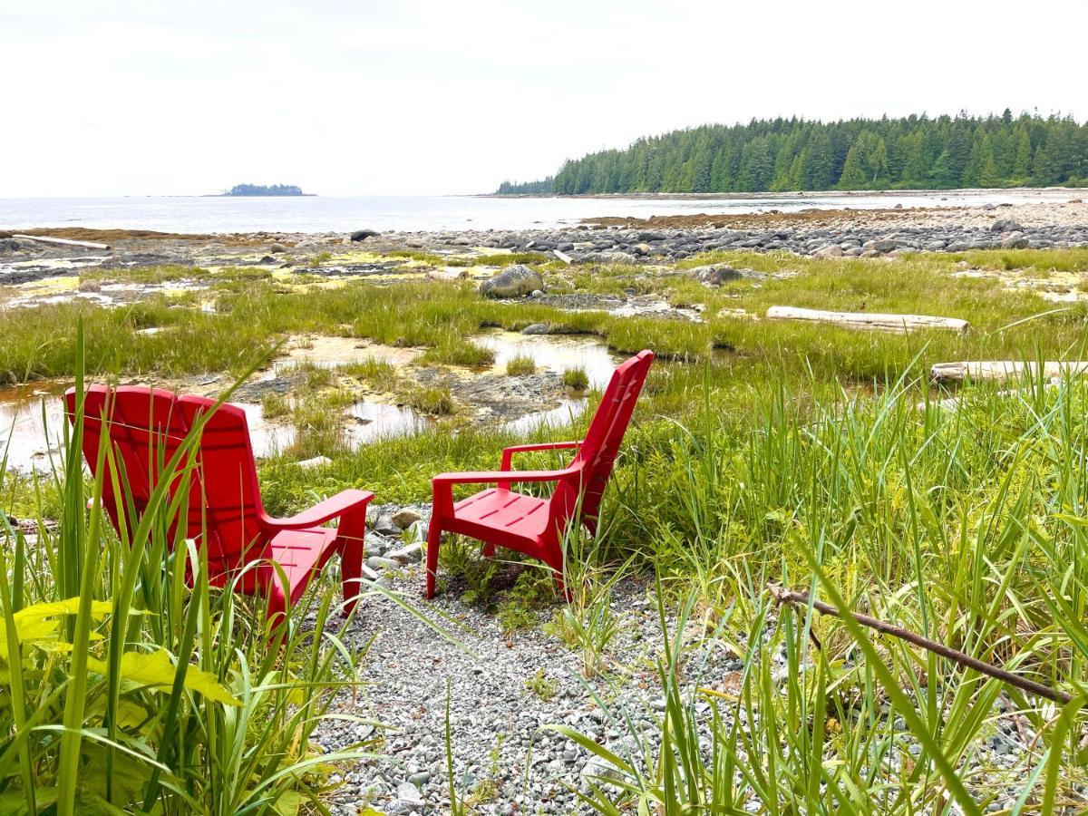 So Damn Lucky Glamping Hotel Ucluelet Eksteriør billede